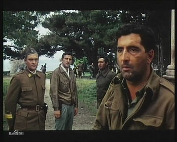 1944年,德军投入重兵守卫南斯拉夫境内的一座大桥[1],党卫军上校