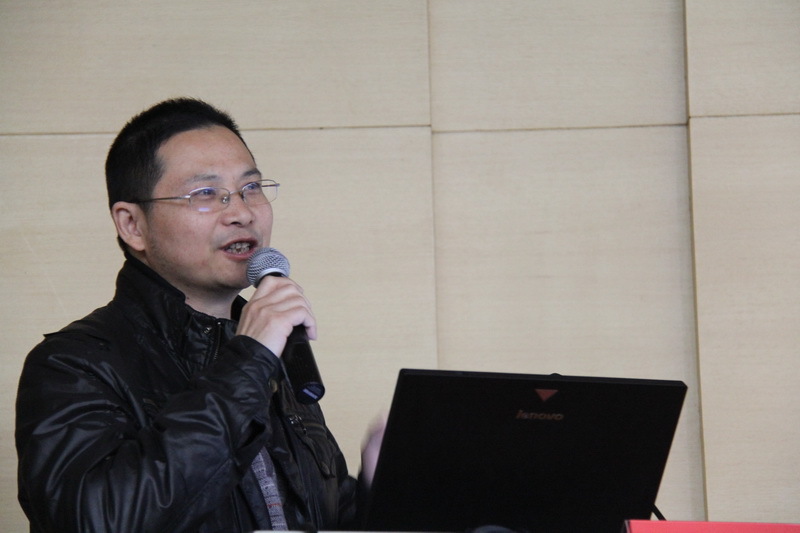 温州医学院教授余震