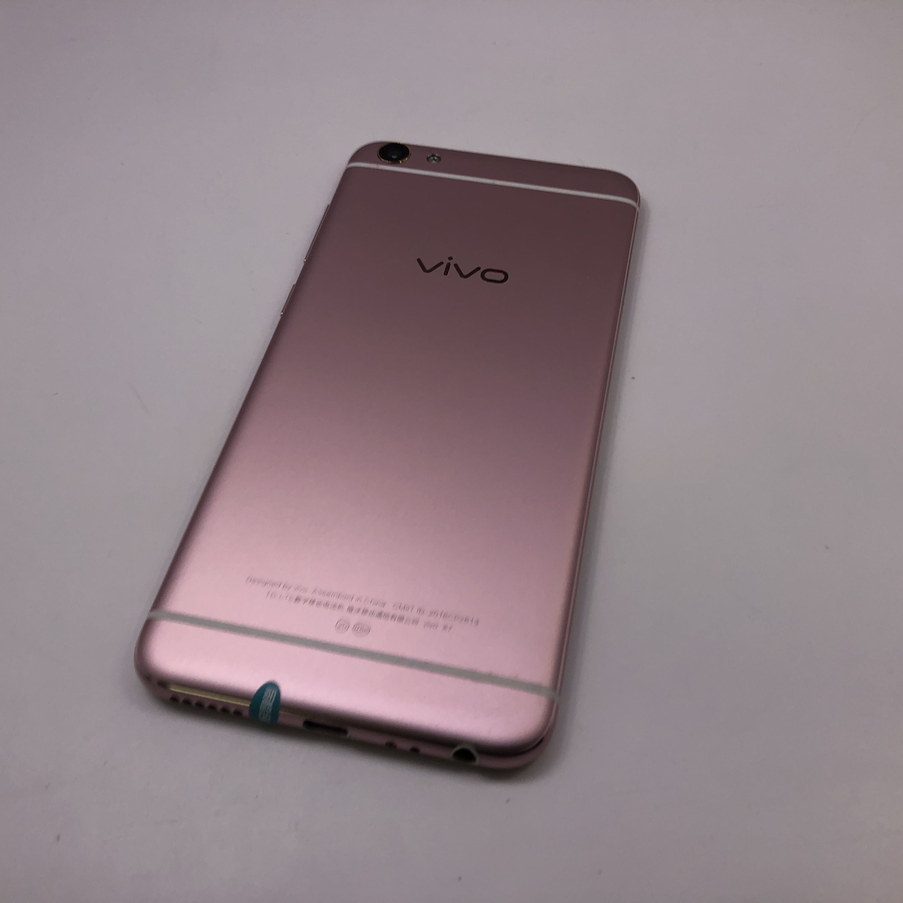 vivox70图片颜色,vivoX70手机图片 vivo【x7】全网通 玫瑰金 64g 国行 9成新