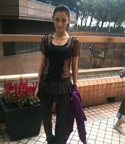 石洋子