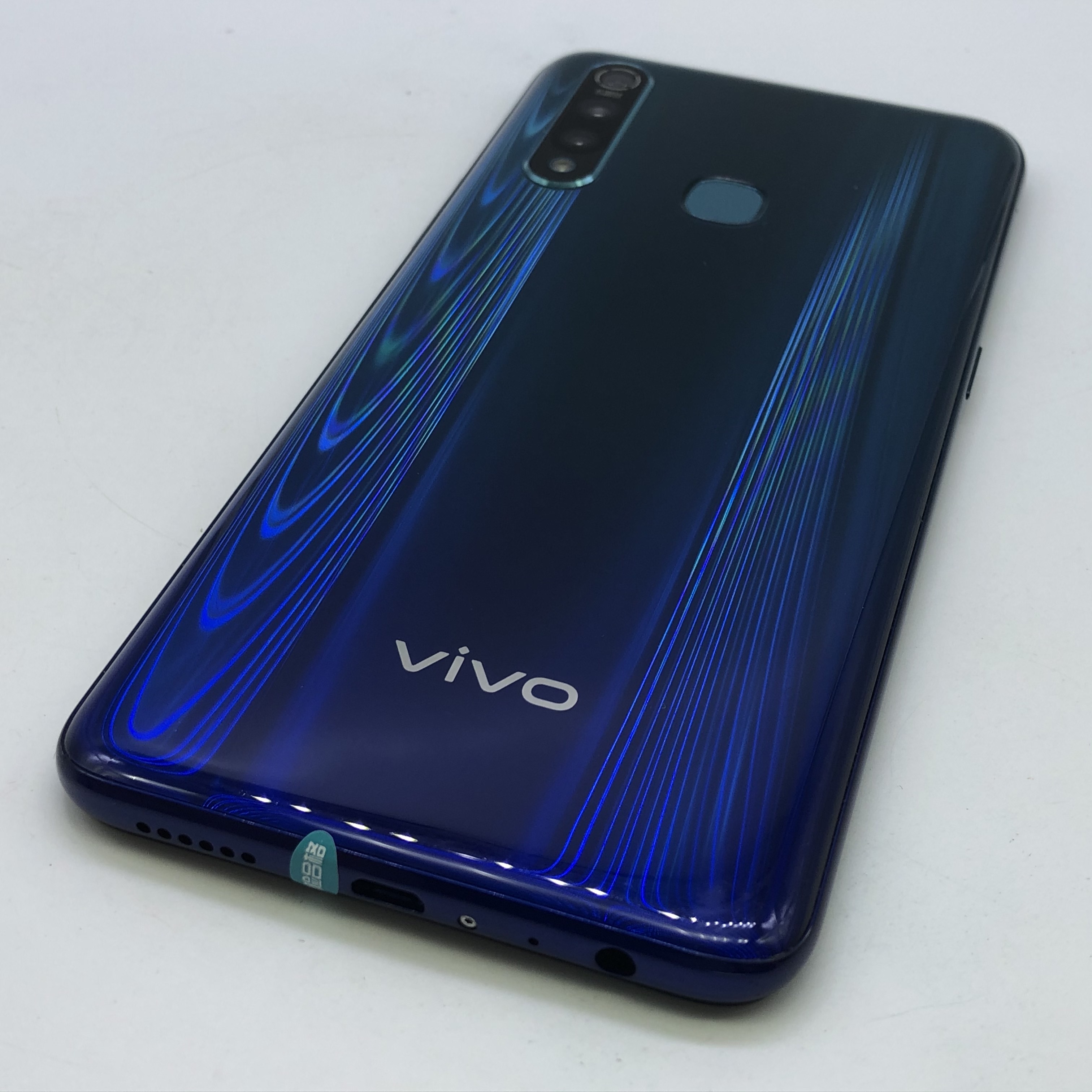 vivo【z5x】全网通 极光色 6g/64g 国行 8成新