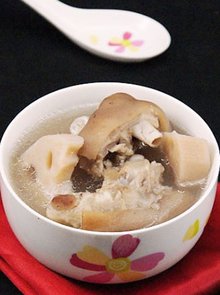莲藕汤 t0133e56898ce7ba03f.jpg
