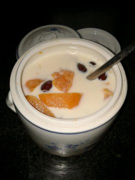 红枣牛奶炖木瓜