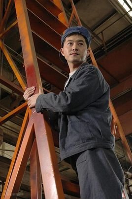 阳光灿烂周三强