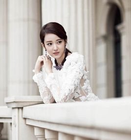 时尚风情婚纱摄影_27度罗马风情婚纱摄影(3)