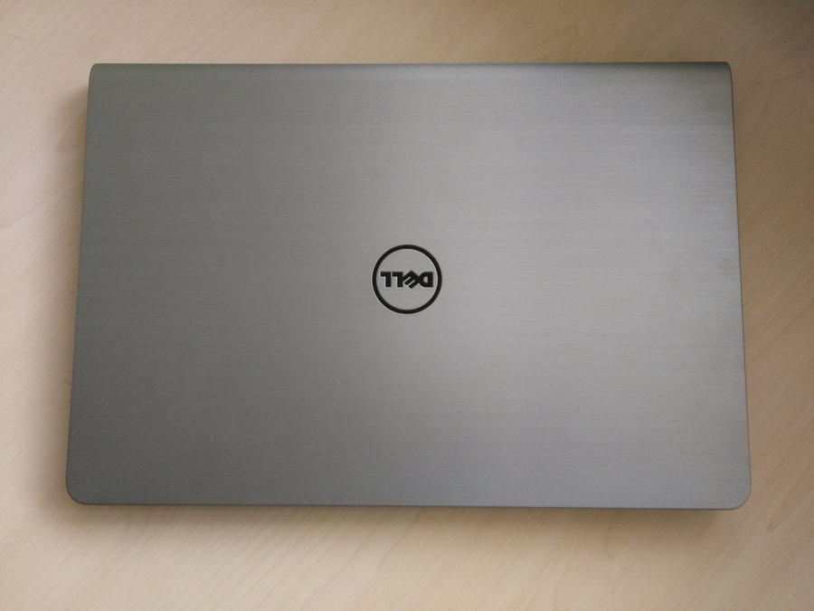 戴尔【dell 灵越5557】 酷睿i7-6500u/15寸 银色 8g/独显4g 官方翻新