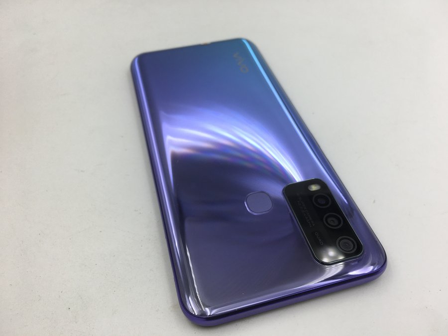 vivo【y50】全网通 流光银 8g/128g 国行 95成新