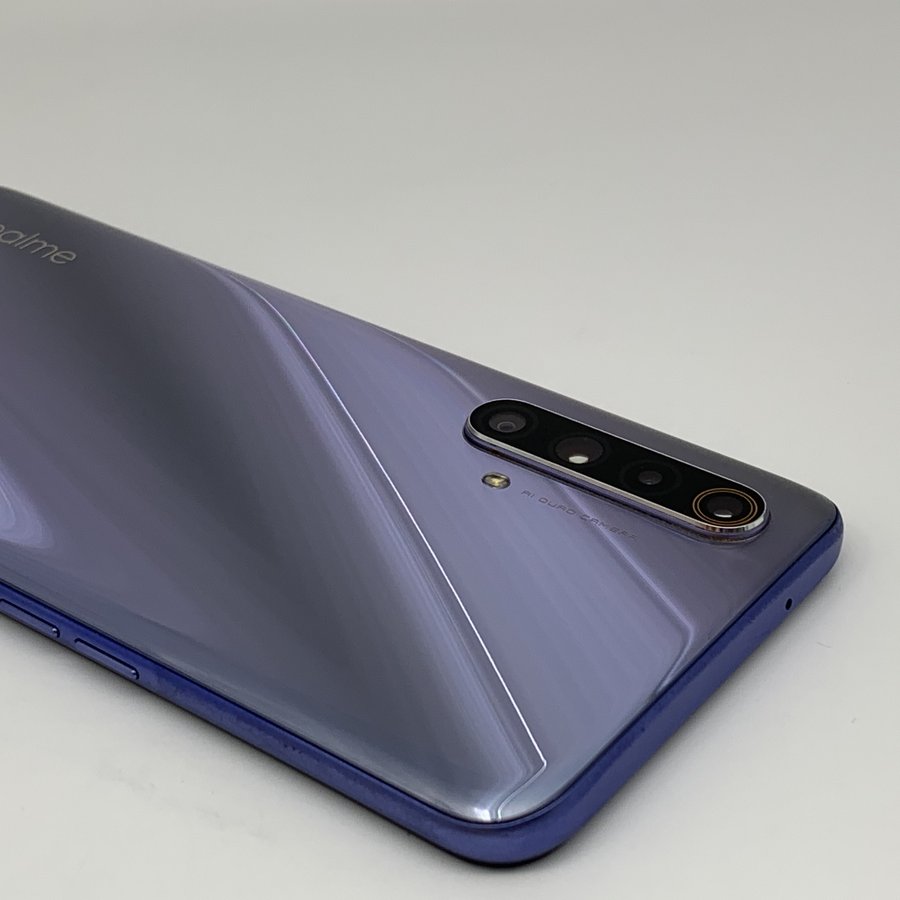 realme【真我 x50(5g)】5g全网通 极地 8g/128g 国行 9成新