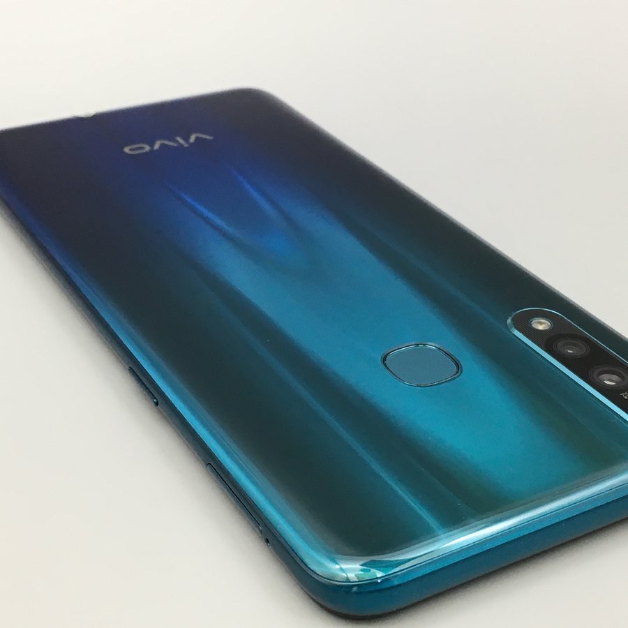 vivoz5x全网通极光色8g128g国行95成新