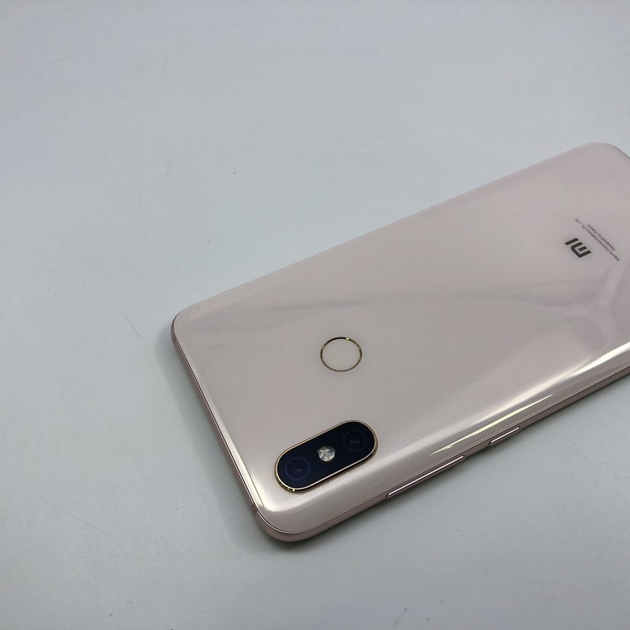 小米【小米8】全网通 金色 6g/128g 国行 9成新