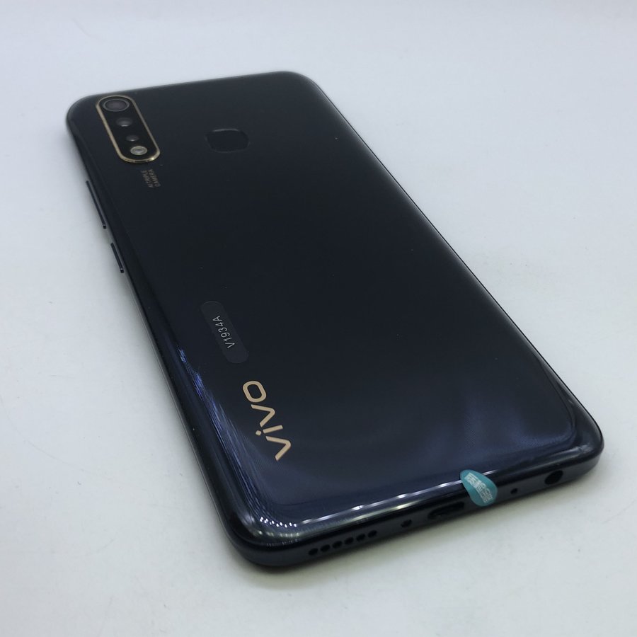 vivo【y5s】全网通 琉璃黑 6g/128g 国行 95成新
