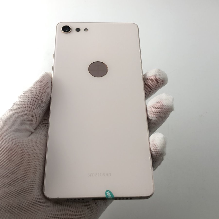 锤子【坚果pro2】4g全网通 白色 64g 国行 99新