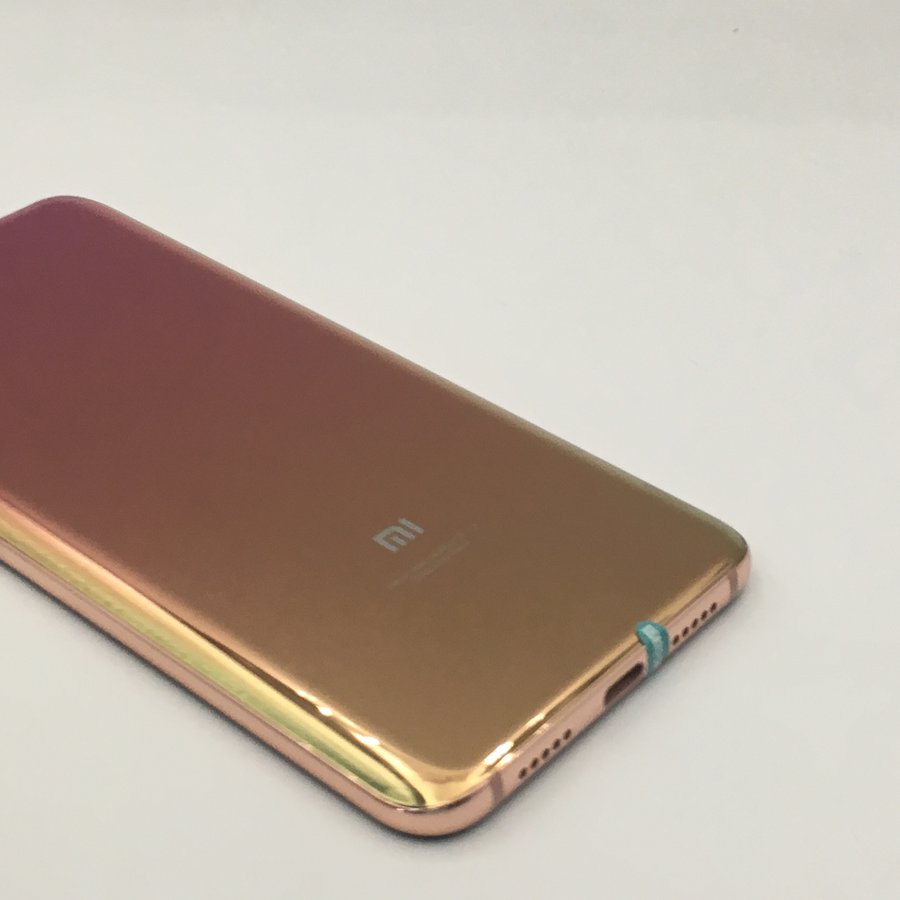 小米【小米8屏幕指纹版】全网通 金色 6g/128g 国行 95成新