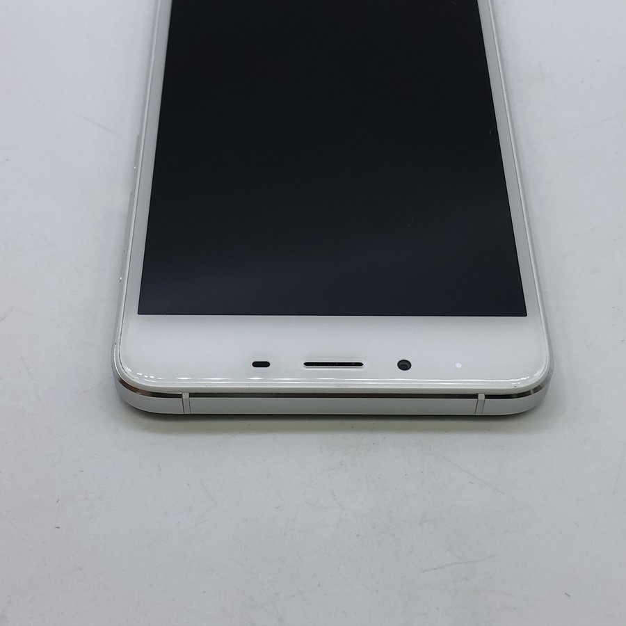 魅族魅蓝u10全网通白色32g国行95成新