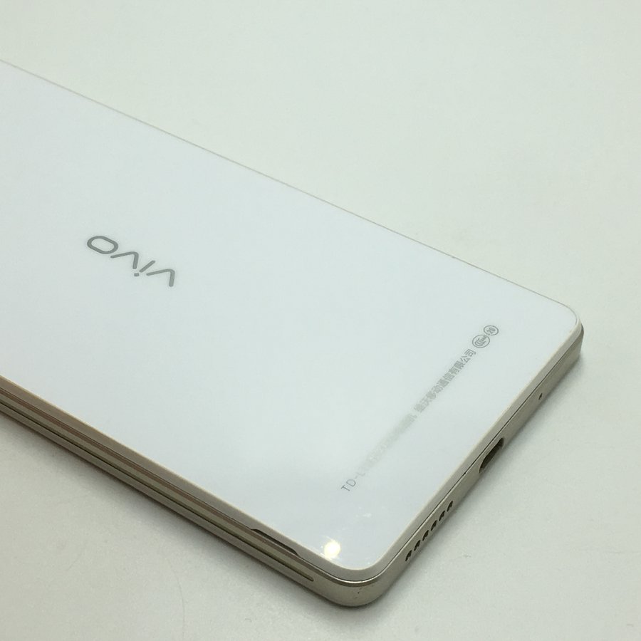vivo【y51】全网通 白色 国行 16 g 9成新