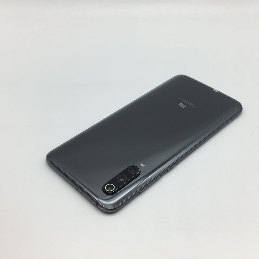 小米【小米手机 9】全网通 灰色 6g/128g 国行 8成新 真机实拍