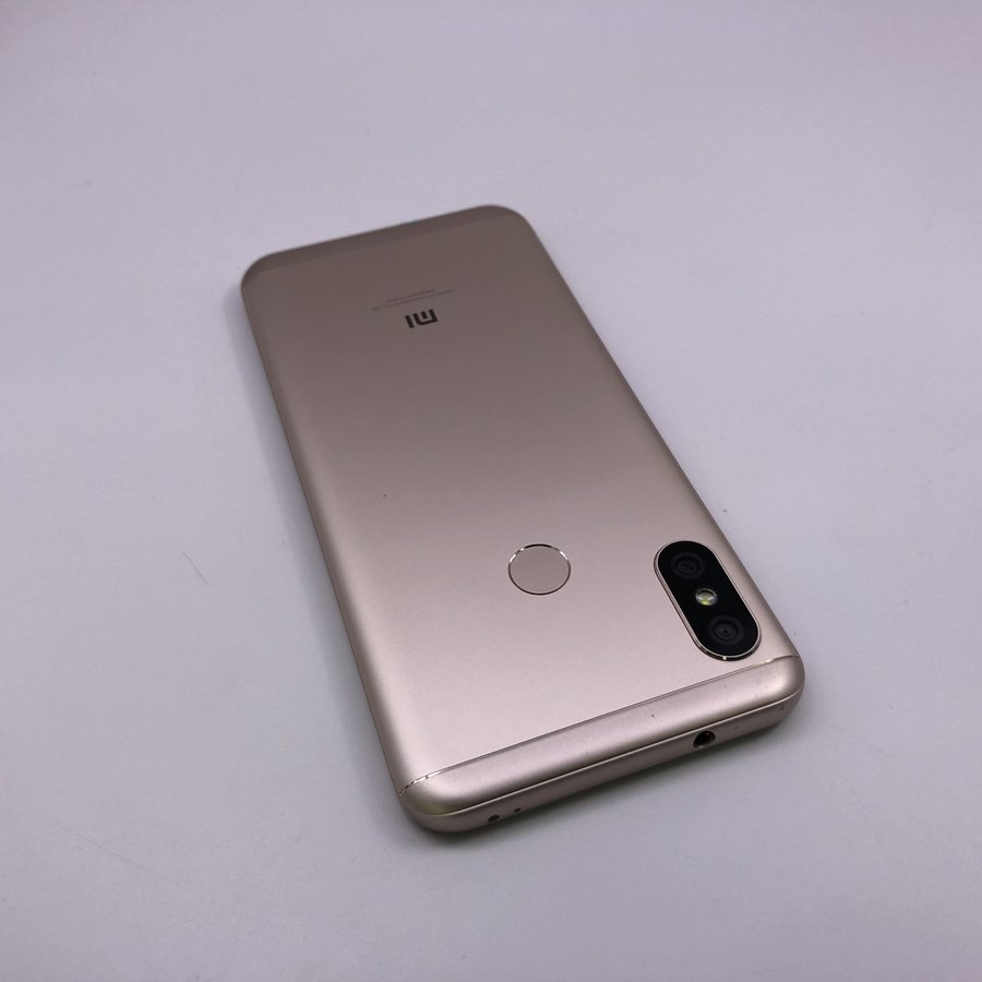 小米【红米6 pro】全网通 金色 4g/64g 国行 9成新