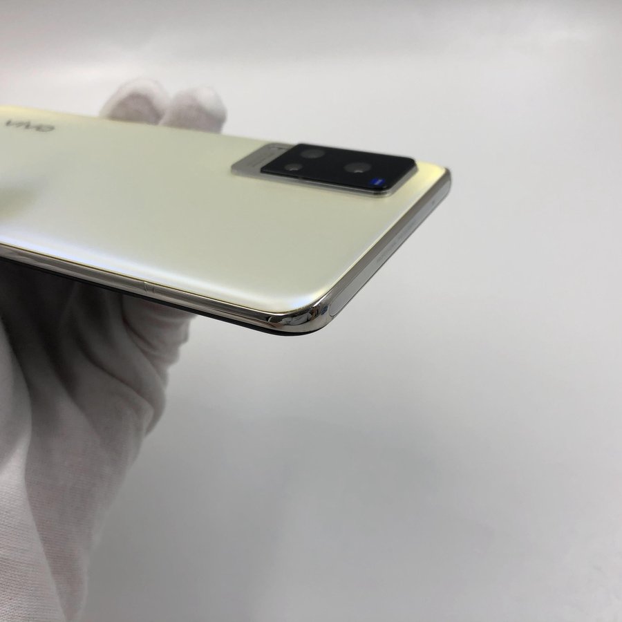 vivo【x60 5g】5g全网通 微光 8g/256g 国行 8成新 真机实拍