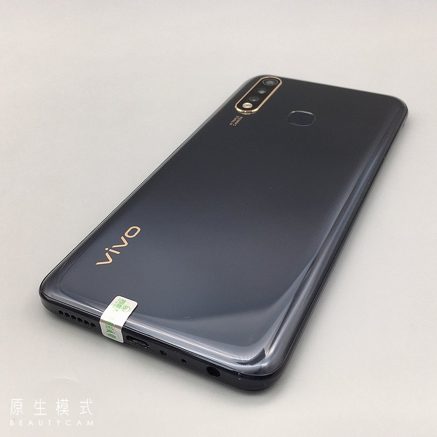 vivo【z5i】全网通 玛瑙黑 8g/128g 国行 9成新