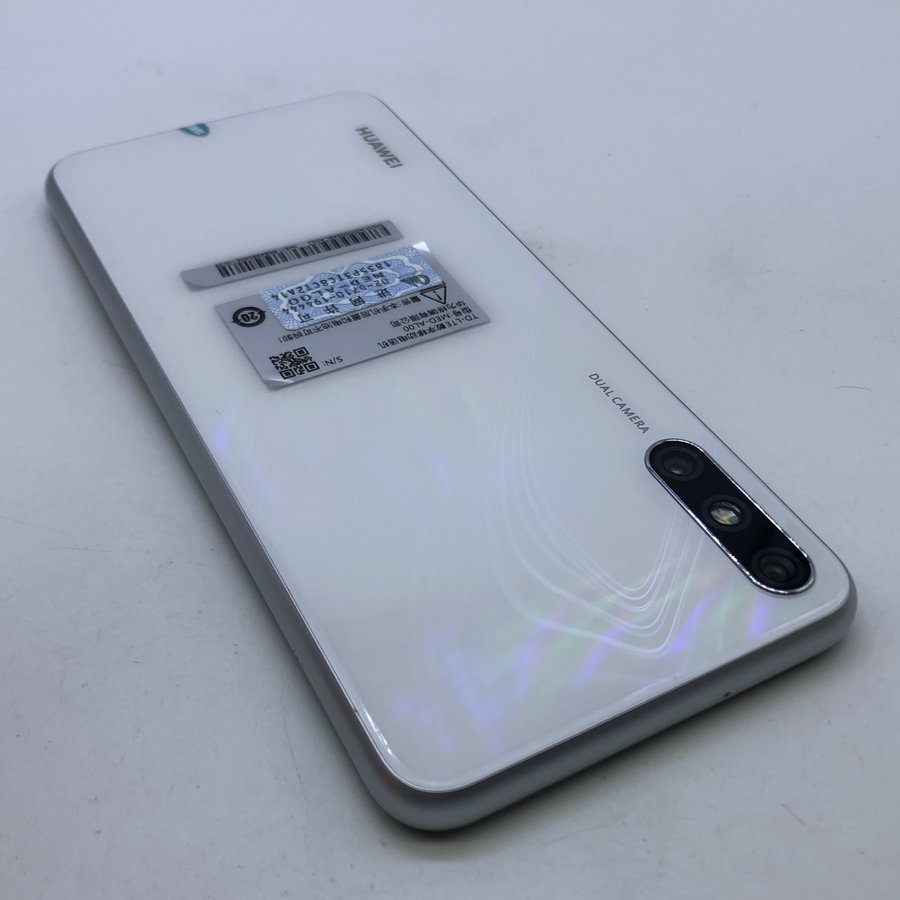 华为【畅享 10e】全网通 珍珠白 4g/64g 国行 95成新