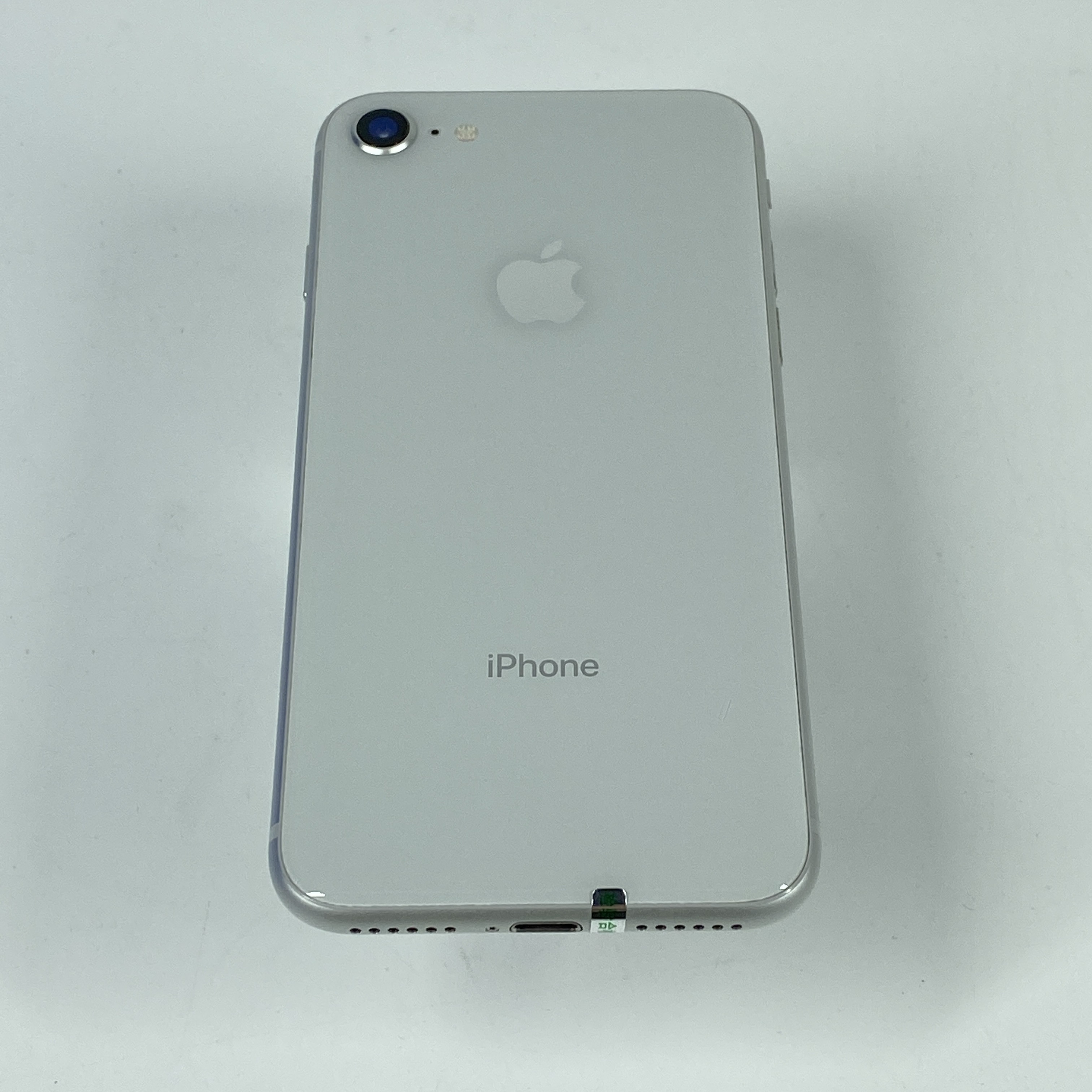 苹果【iPhone 8】4G全网通 银色 64G 国行 8成新 真机实拍