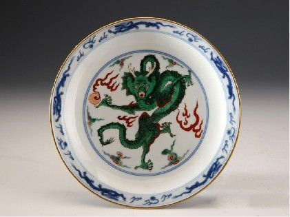 清雍正款五彩龙凤纹盘 (文化遗产)