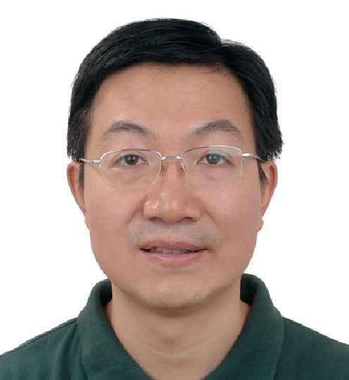 1968年赴江苏省泗洪县管镇乡插队务农,1975年后任南京钢铁厂车间青年