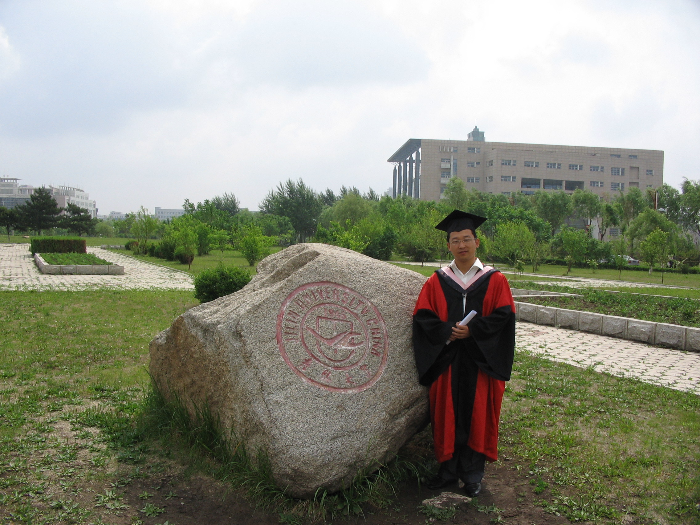 阎二鹏(其他人物相关)