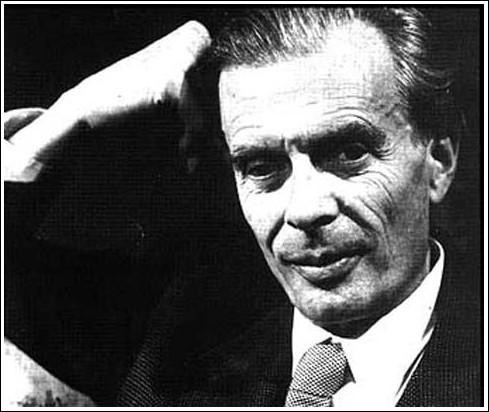 1894年7月26日-1963年11月22日)英格兰作家,属于著名的赫胥黎家族