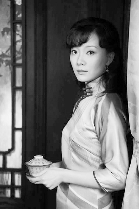 白流苏(社会人物|文化人物)