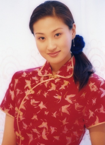 赵育莹 (社会人物)