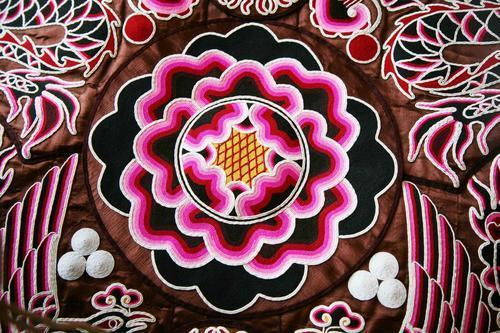 都深含民族的文化,都是民族情感的表达,是苗族历史与生活的展示