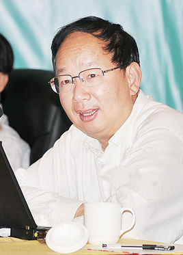 傅修延 (文化人物|教师)