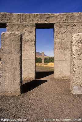 石头门(其他人物相关)石门是由工匠师傅们半手工半机械雕制而成,其以