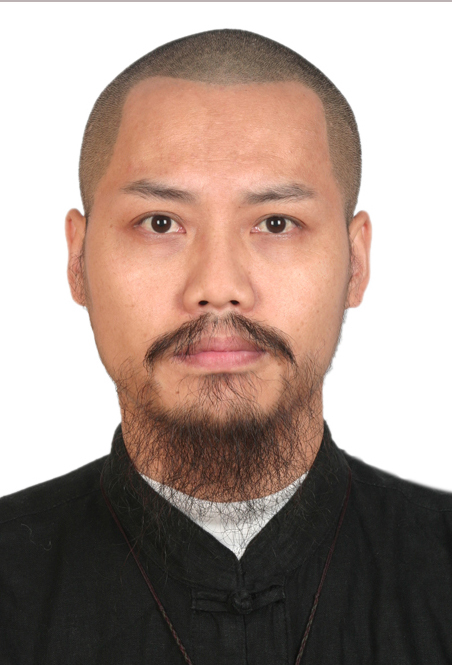 2008年加入中国艺术投资协会任名誉副会长.杨鹏古,男.