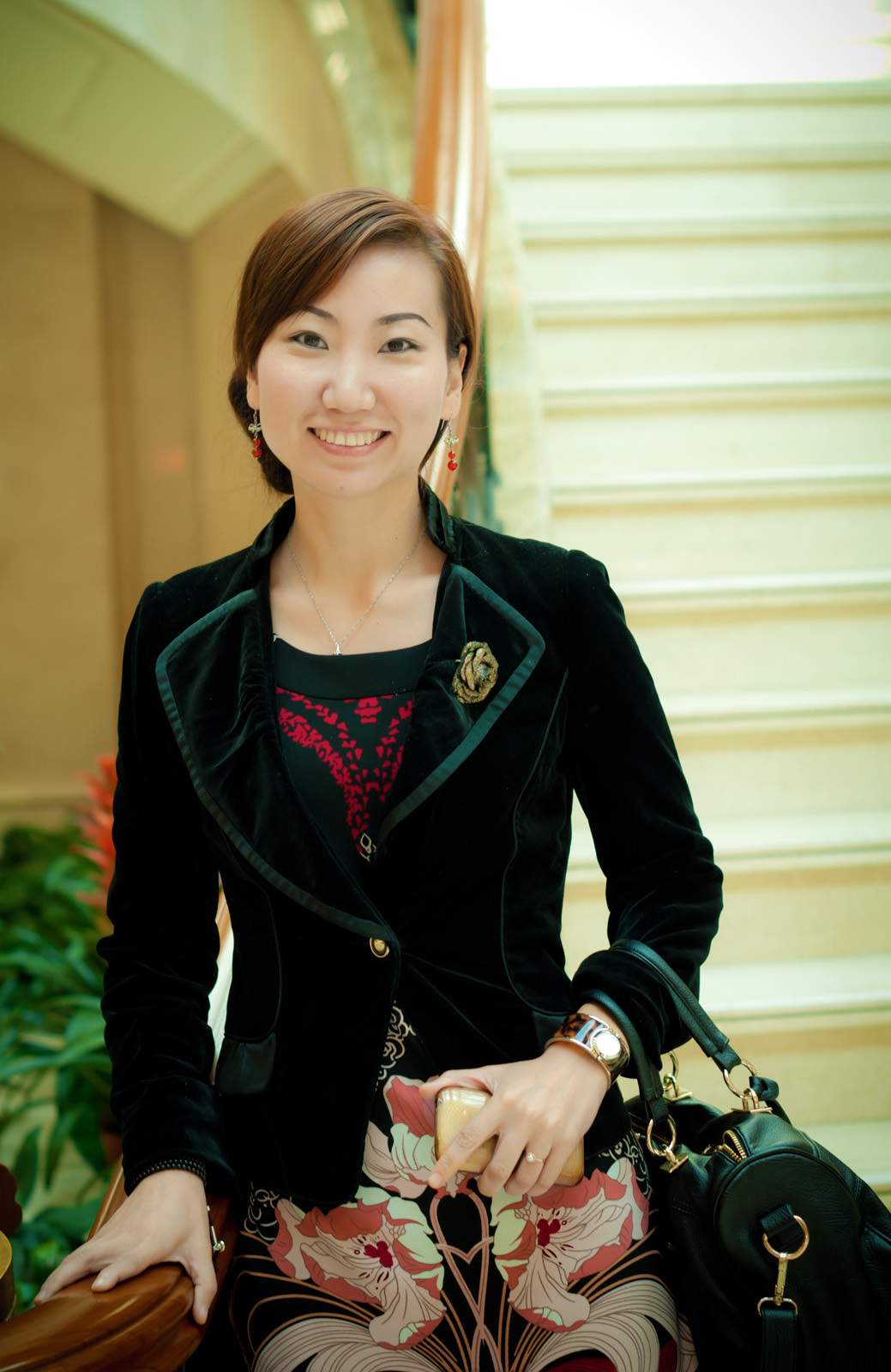 颜彦其他人物相关