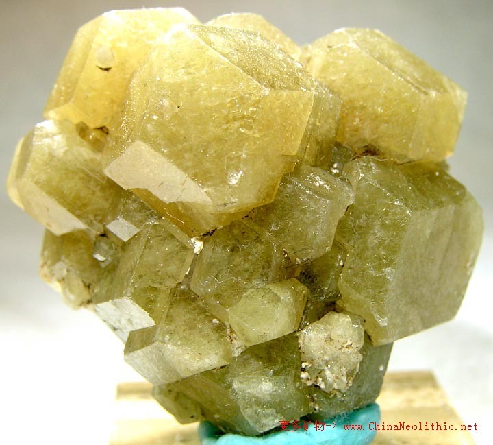 钙铝榴石化学硅酸盐