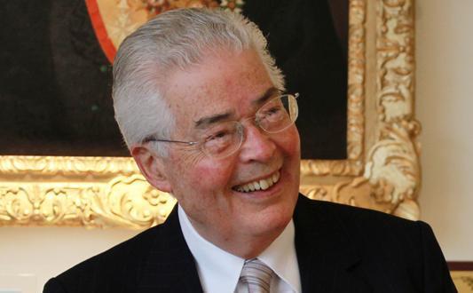 何鸿毅文化人物