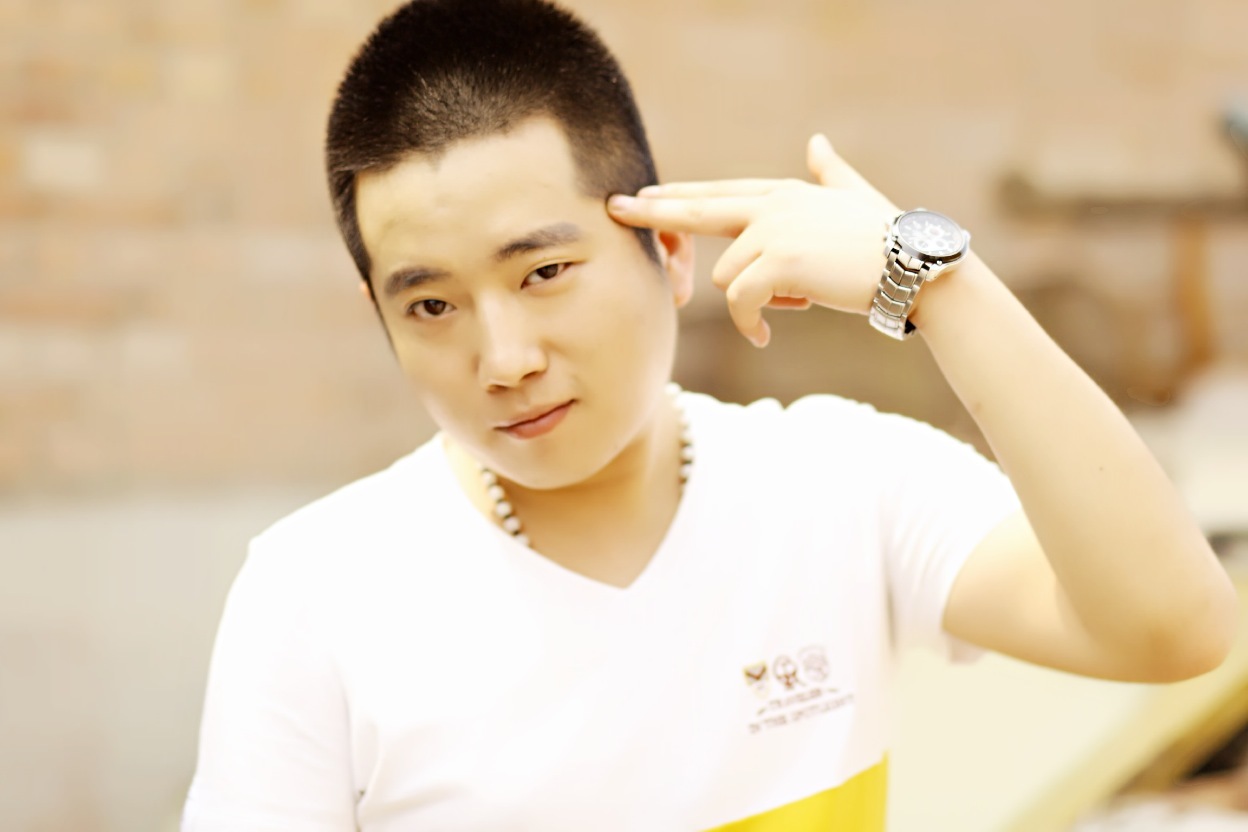 张跃其他人物相关