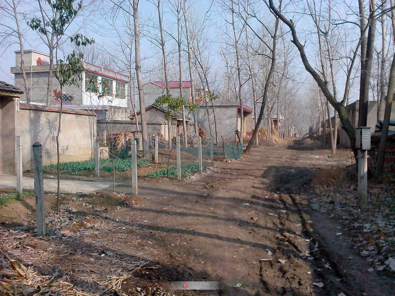 苏屯乡(学校)颍泉区苏屯乡位于阜阳城西北部,汾泉河北岸,是颍泉区的西