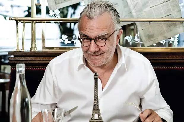 艾伦·杜卡斯(其他实业人物相关)