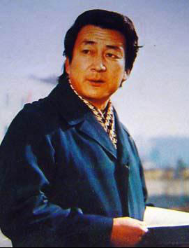 金龙麟(演员)金龙麟:1936年出生于朝鲜咸镜北道会宁市,朝鲜艺术电影