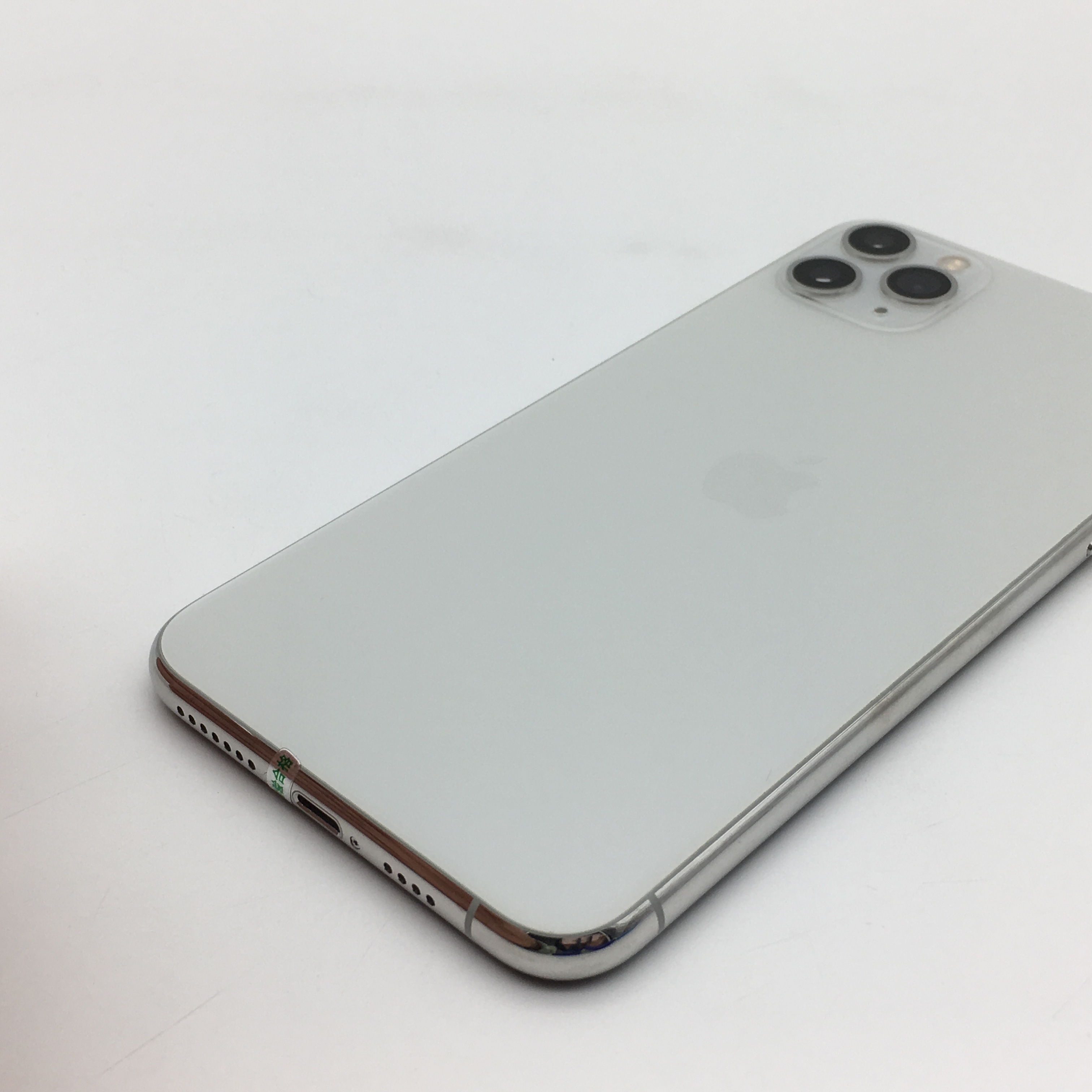 苹果【iphone 11 pro max】全网通 银色 256g 国行 8成新 真机实拍