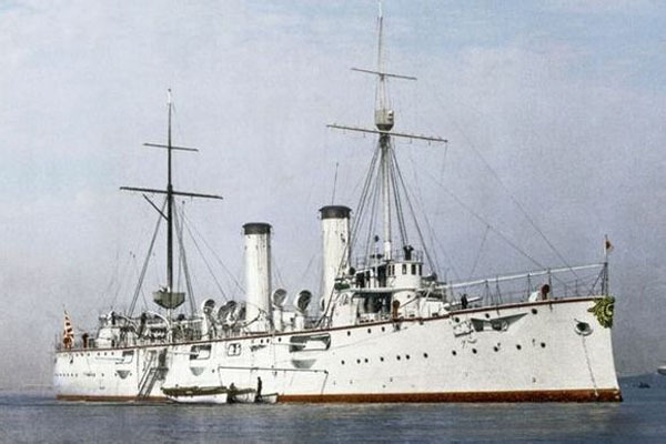 此级舰是秋津洲级的缩小版.