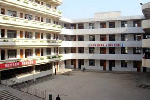 阜南铸才中学学校