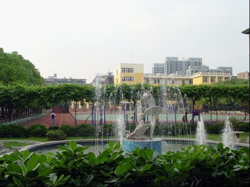 南昌市育新小学学校