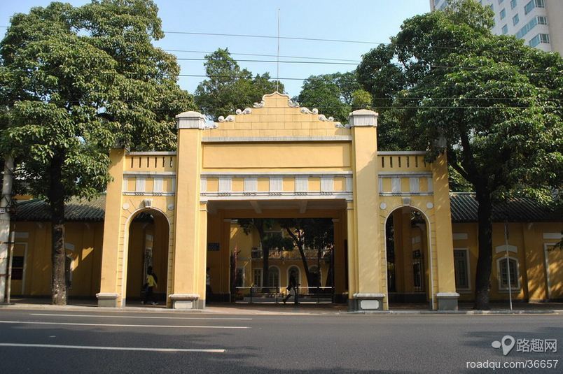 位于广东省广州市起义路广州市公安局大院内,亦即广州苏维埃政府旧址