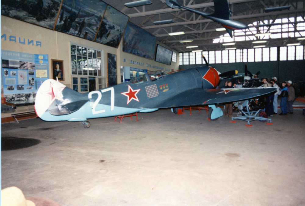 拉-11歼击机(飞机)_技点百科_技点网(飞机)