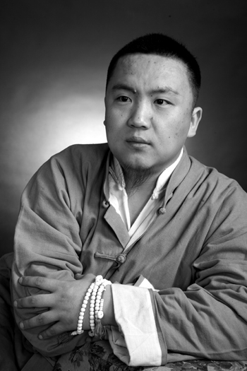 韩伟华(其他人物相关)韩伟华, 1977年生于河南获嘉.