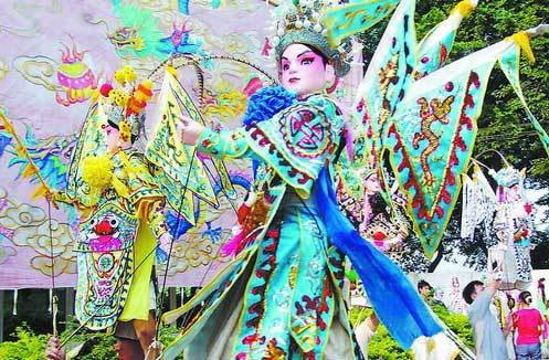 吴川木偶戏(戏剧)吴川木偶戏,又称木头戏,鬼仔戏,鬼儿戏,是一种非常